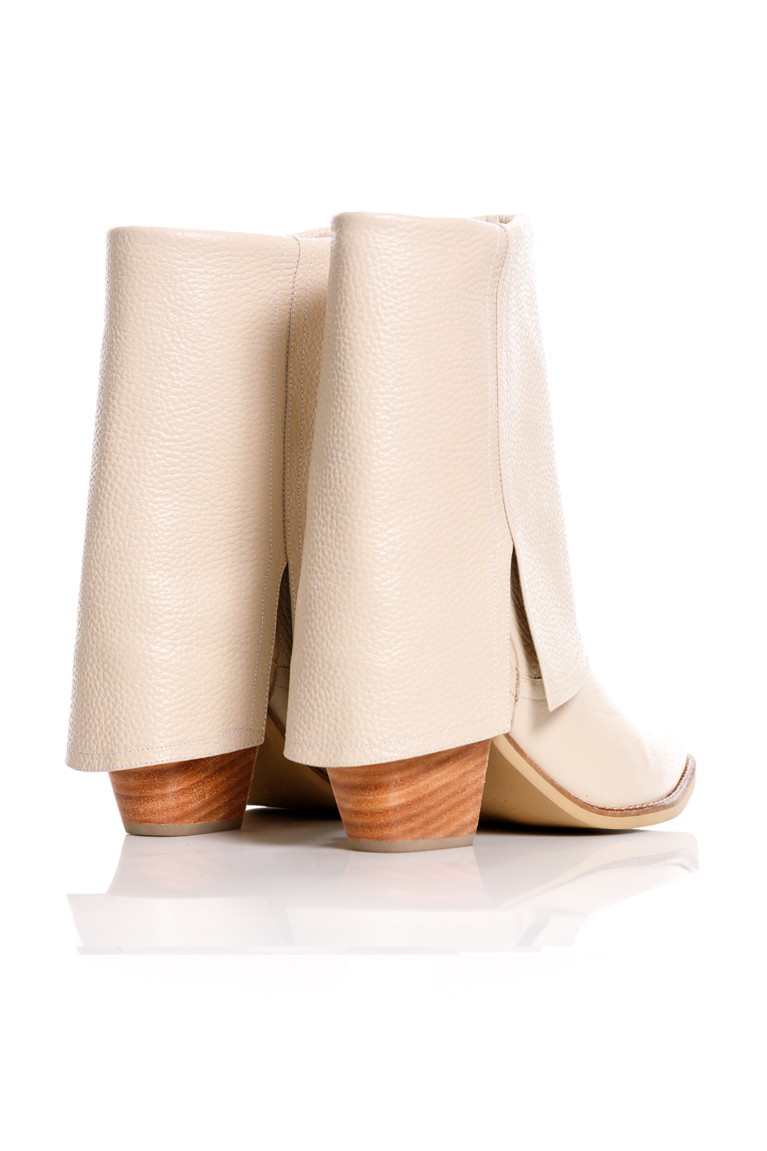CLOE BEIGE** PRE ORDER **