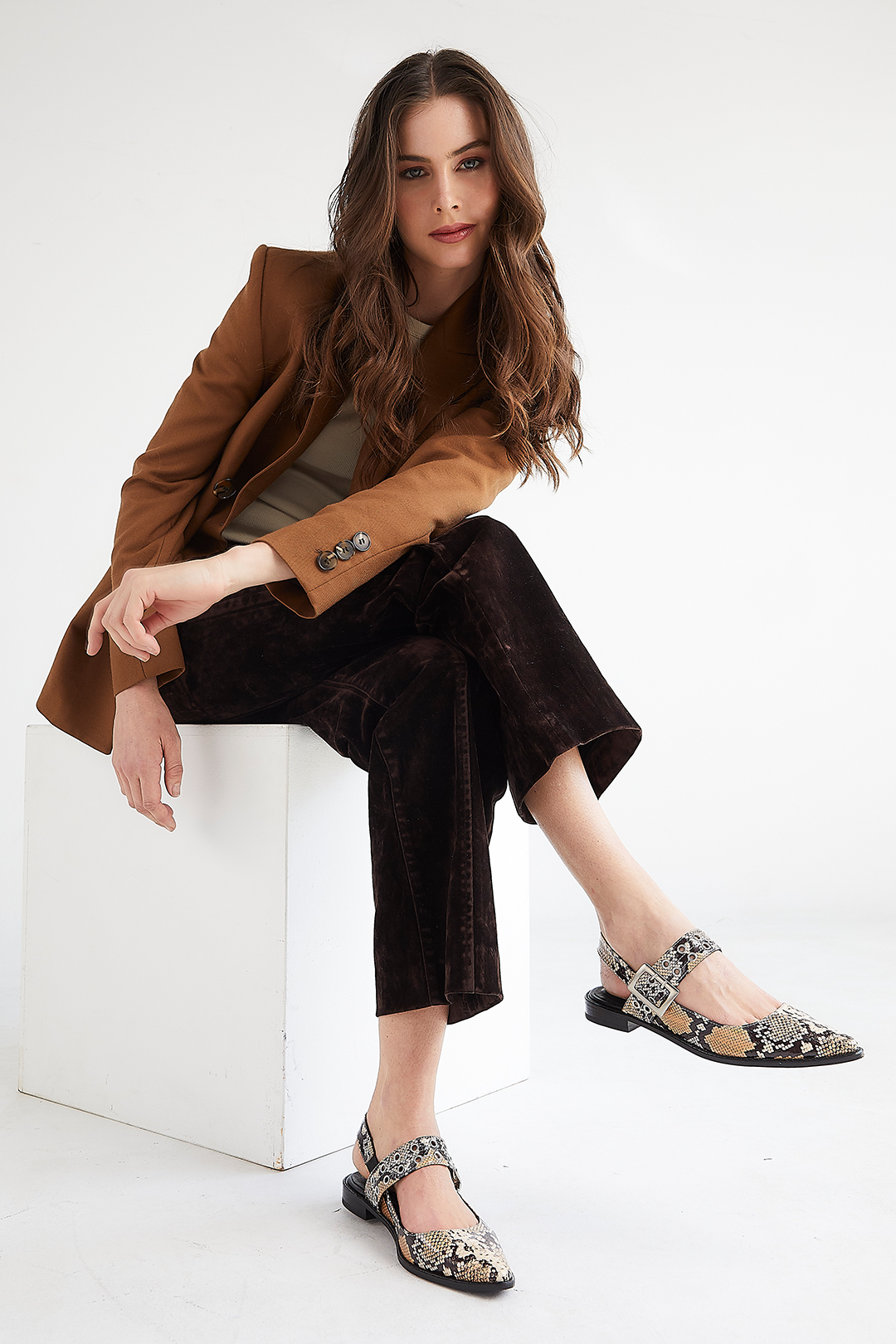 LIA WILD ** PRE ORDER**