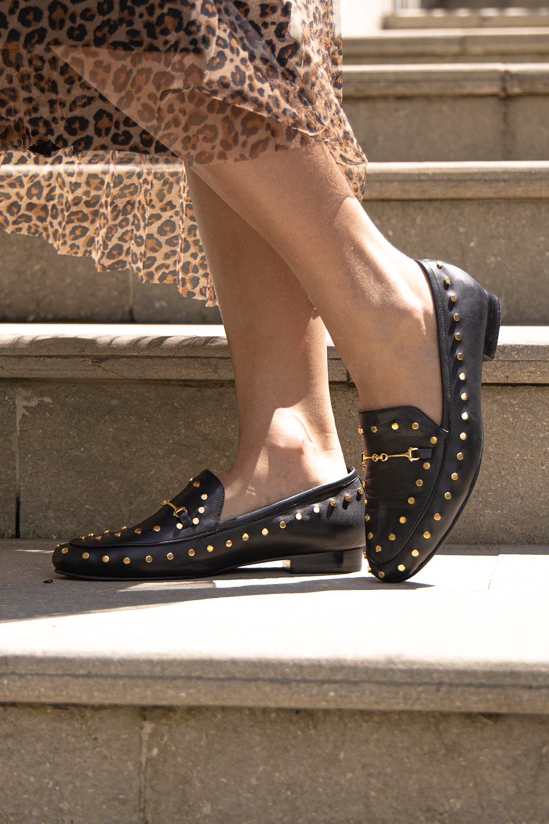 LARA TACHES NEGRO **ÚLTIMAS TALLA 35,36 Y 38**