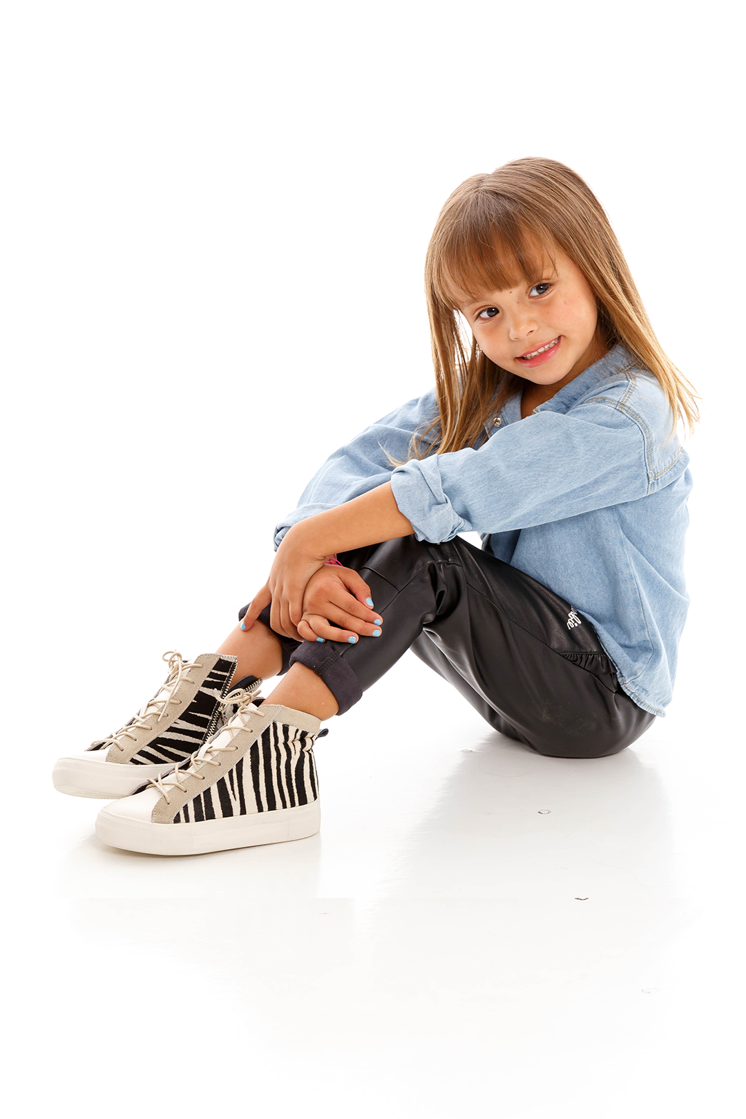 MINI ZURI BLACK AND WHITE**ÚLTIMOS 30 y 32**