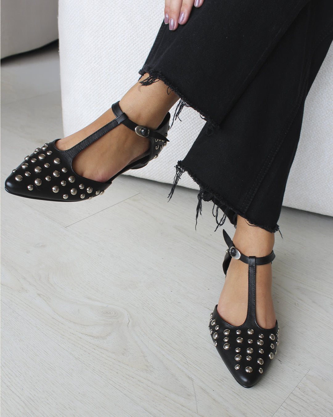 MOON BLACK **PRE ORDER**