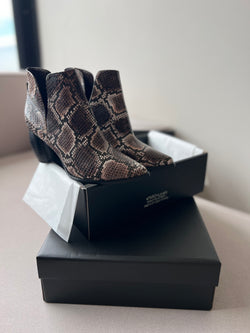 PARIS PYTHON **EDICIÓN ESPECIAL**