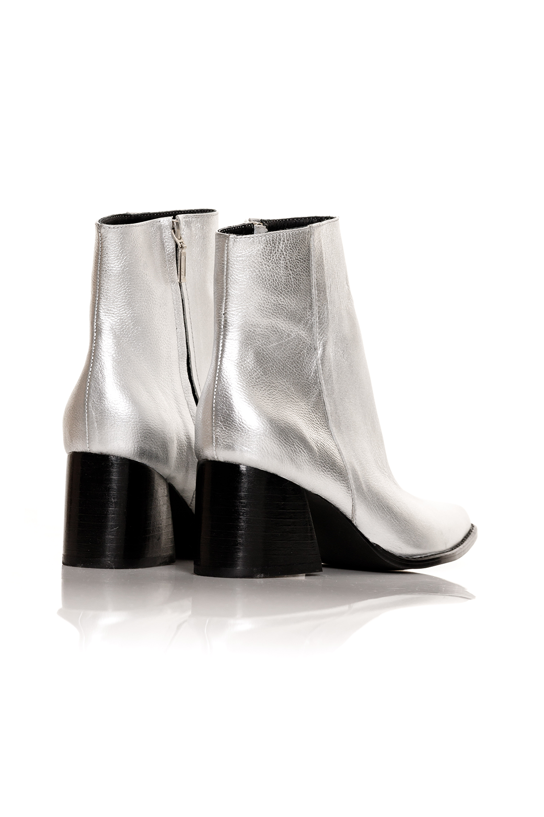 ZOE SILVER**ÚLTIMOS TALLA 39**