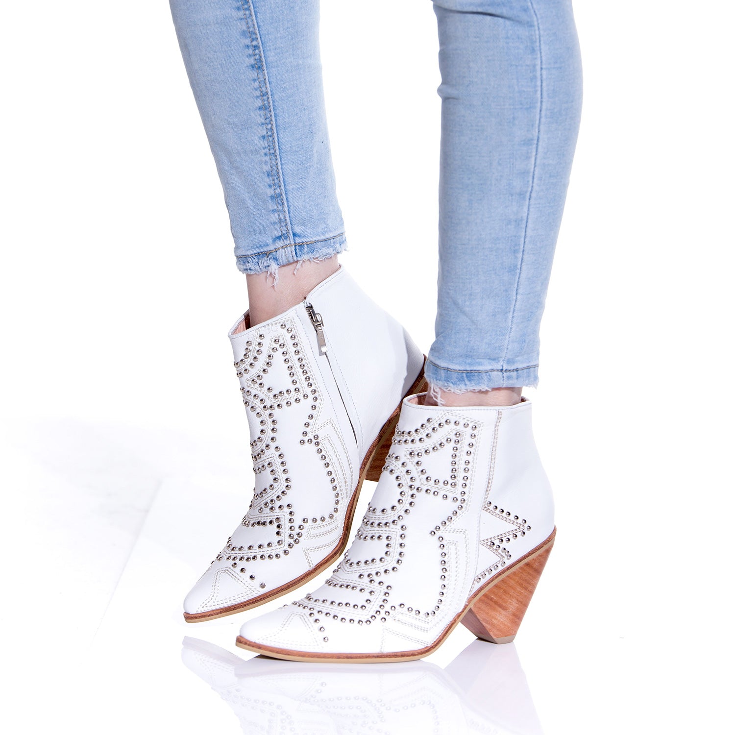 DAKOTA BLANCO**ÚLTIMO 40**