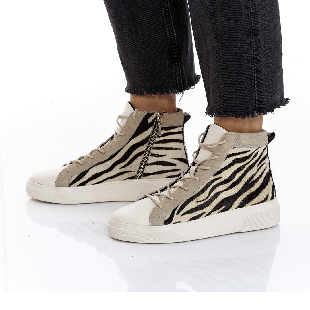 ZURI ZEBRA