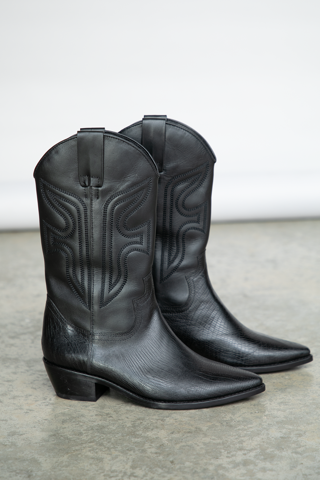 LOUSIANA BLACK ** PRE ORDER **