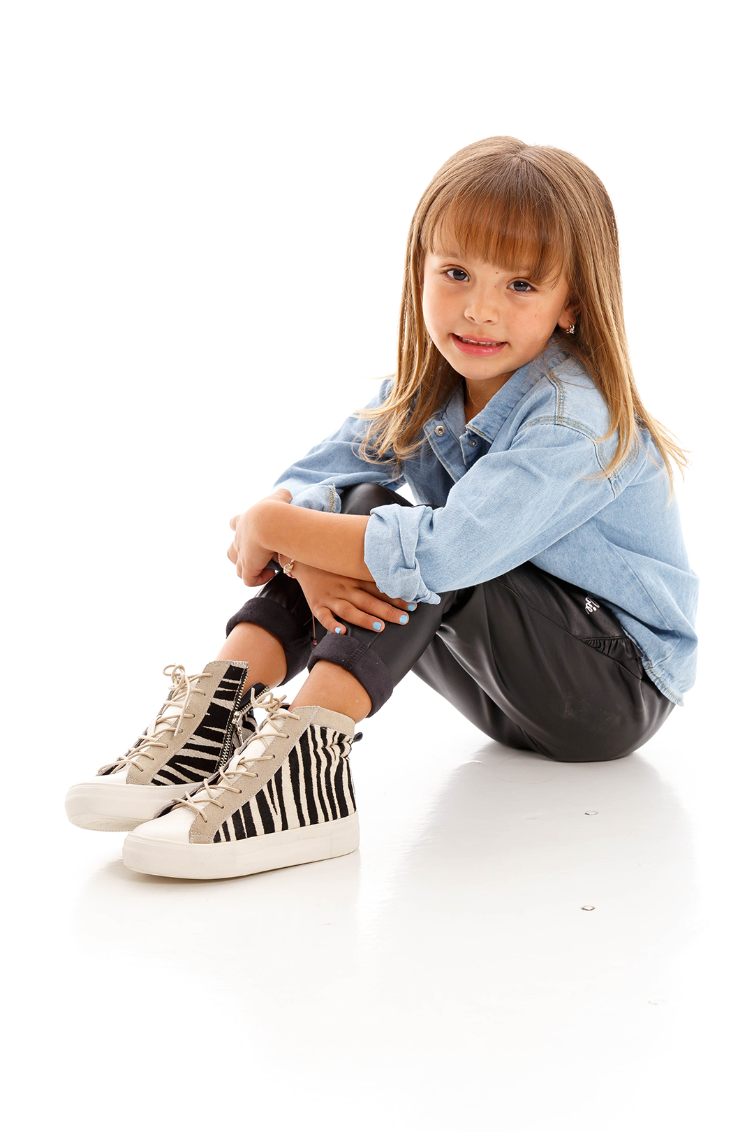 MINI ZURI BLACK AND WHITE**ÚLTIMOS 30 y 32**